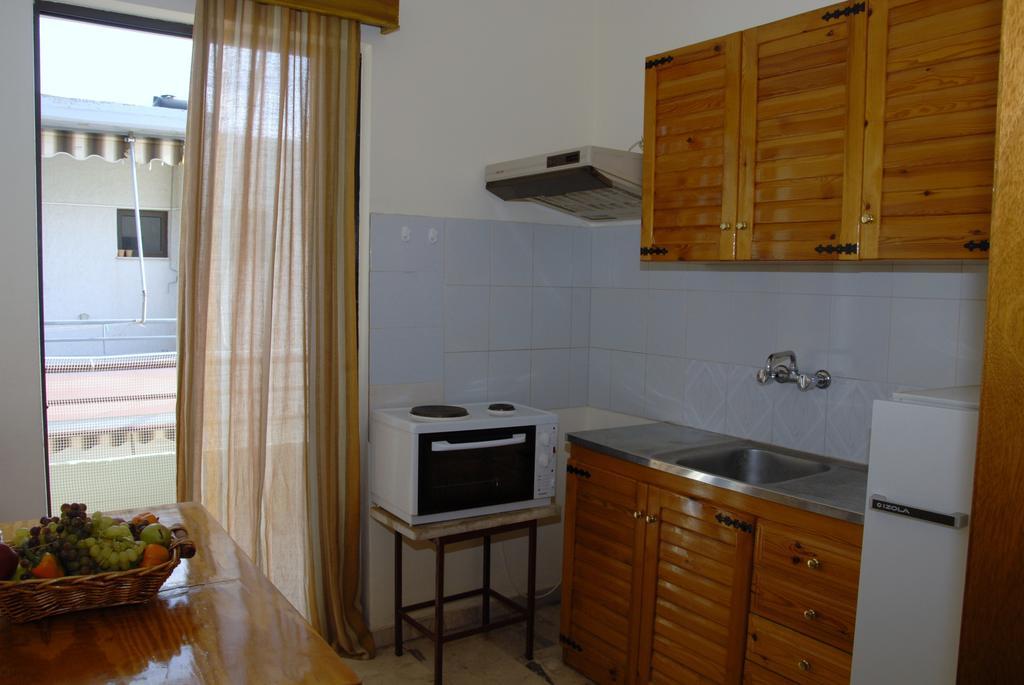 Apartmán 'Αγριοι Λιμένες Íria Pokoj fotografie